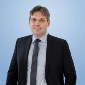 Dr. Thierry Schnyder
