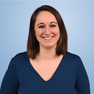 Dr. Riccarda Schmid
