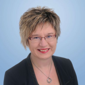 Dr. Constanze Jecker